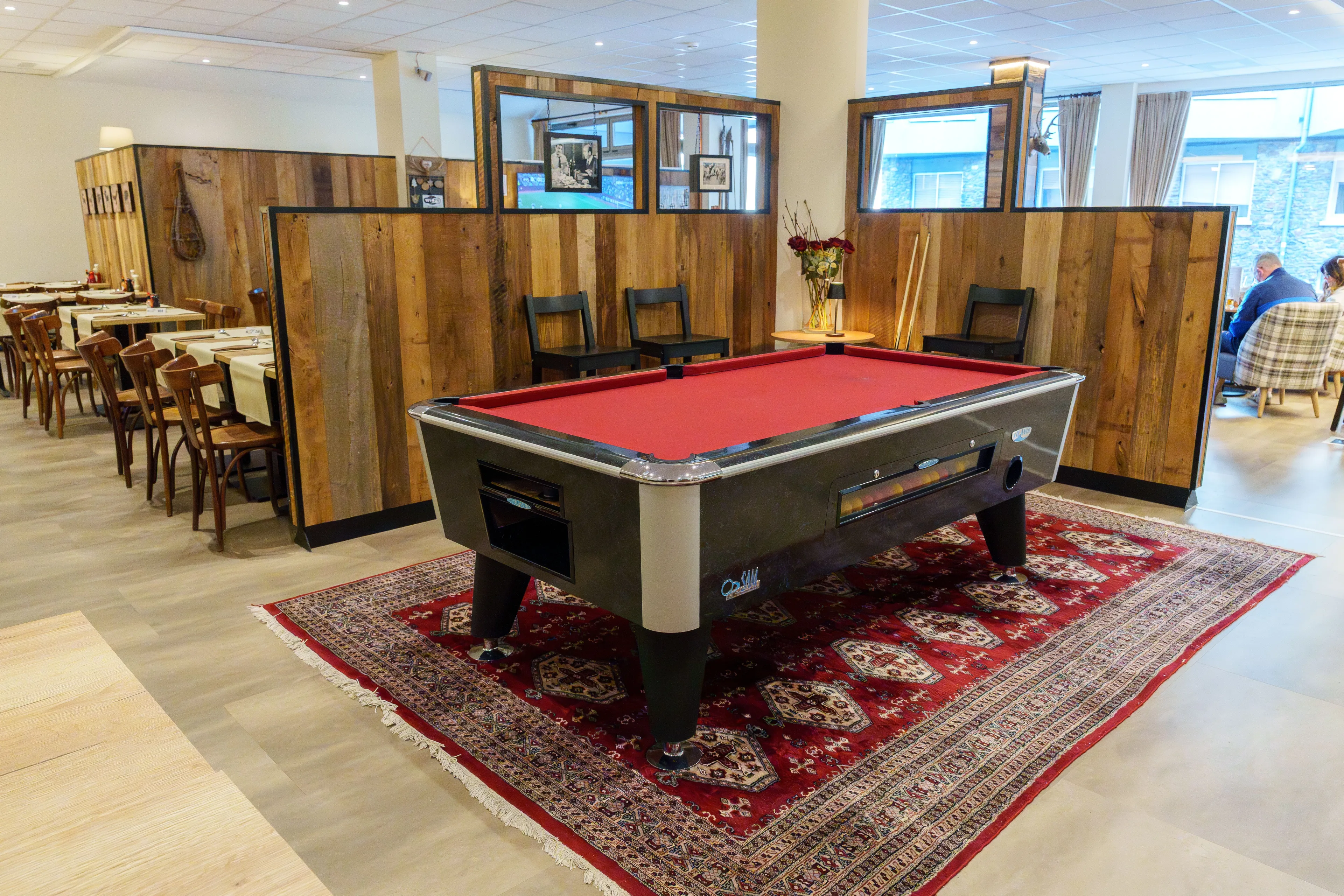 Cubil game area